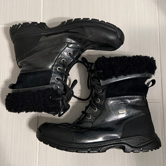 UGG Snow Boots - Picture 3 of 6